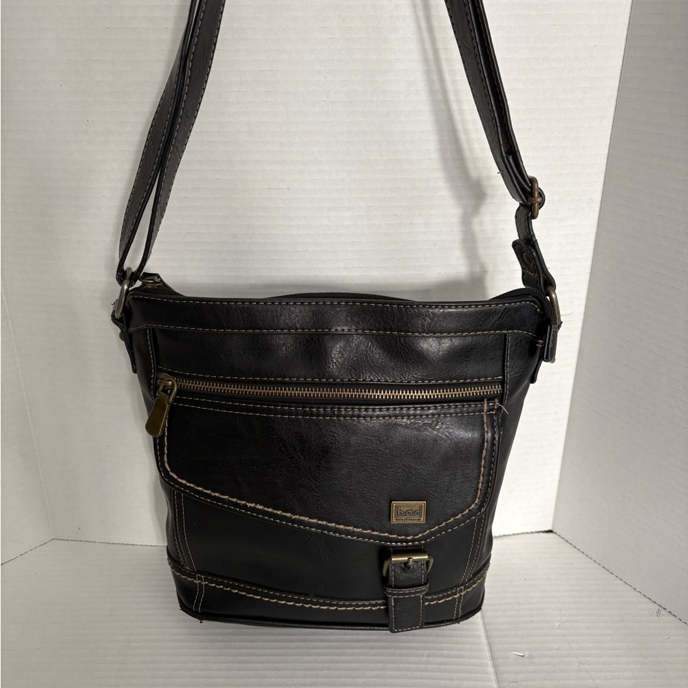 BORN concept black crossbody bag